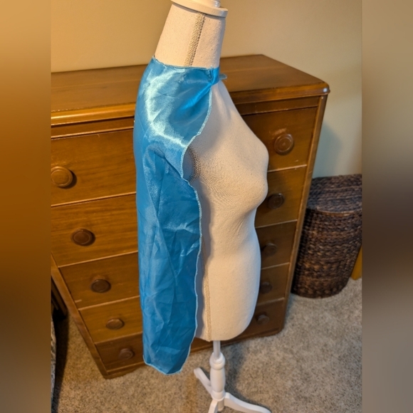 Wonder Woman Super Hero Cape OS - Picture 3 of 9